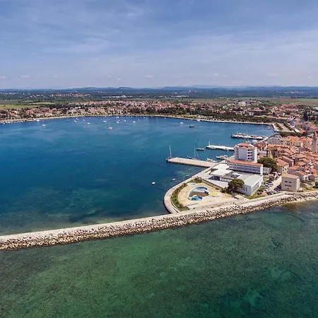 Stunning In Kaštel